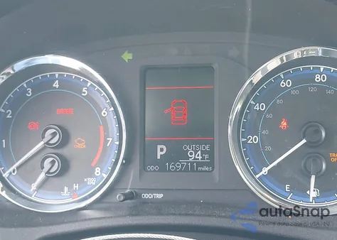 2018 Toyota Corolla Le z USA, uszkodzony, nr VIN 2T1BURHE9JC973192